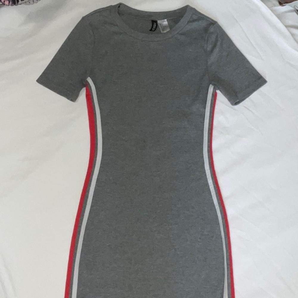 H&M Red and Gray Mini Dress - Picture 2 of 7
